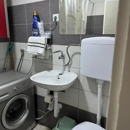 Apartman Stan Na Dan Hasanovic *